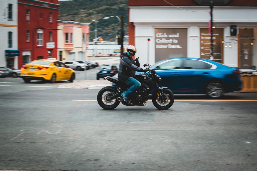 Les nouvelles réglementations pour les motos : ce qu'il faut savoir