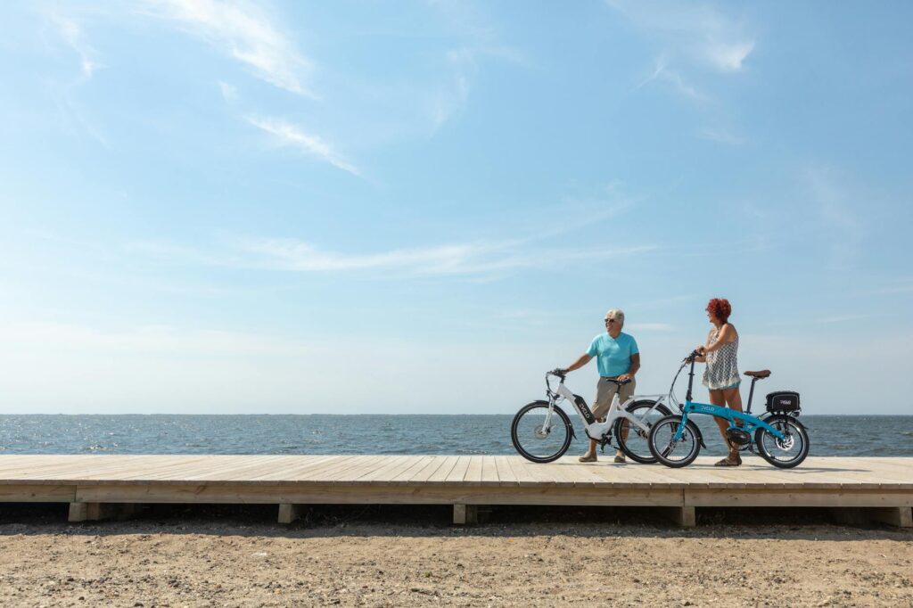 Cet ingénieux moteur transforme un vélo classique en électrique en un éclair mais attention aux contraintes